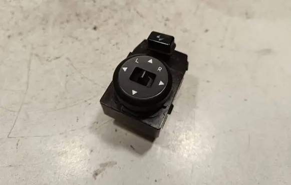 KIA Sorento Wing mirror switch 202008898