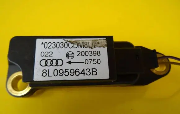 Audi A3 S3 8L Airbag deployment crash/impact sensor 8L0959643B
