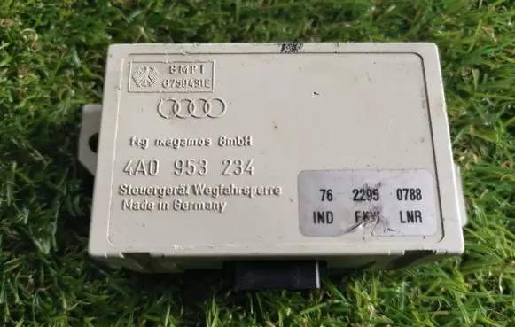 Audi A6 S6 C4 4A Immobilizer control unit/module 4A0953234 7622950788 67504918