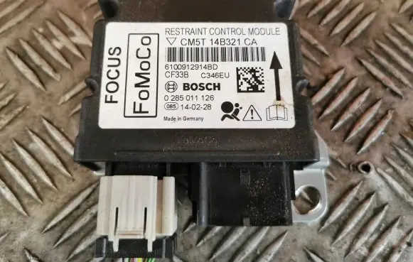 Ford Focus Airbag control unit/module CM5T14B321CA