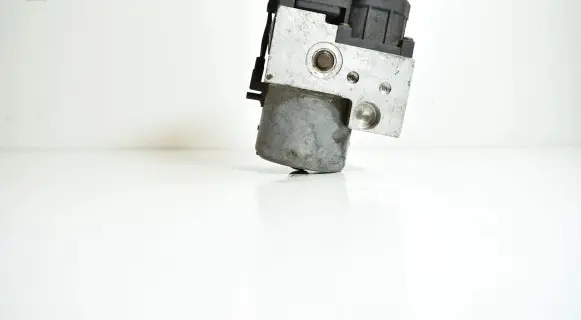 Audi A4 S4 B5 8D ABS Pump 8E0614111AB