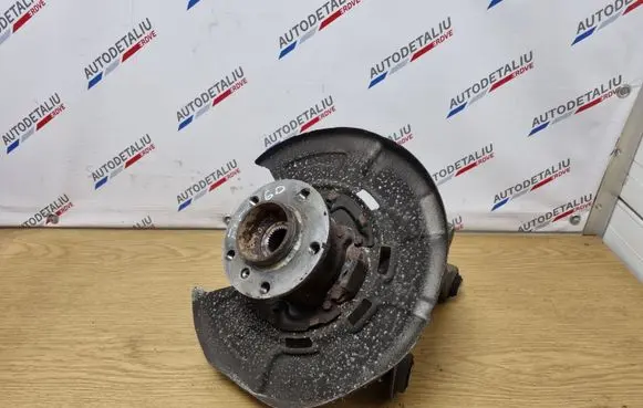 BMW X5 F15 Rear wheel hub 6770984