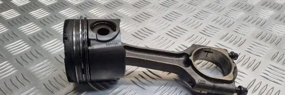 Opel Vectra C Piston with connecting rod