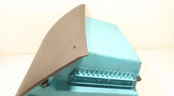 Glove box