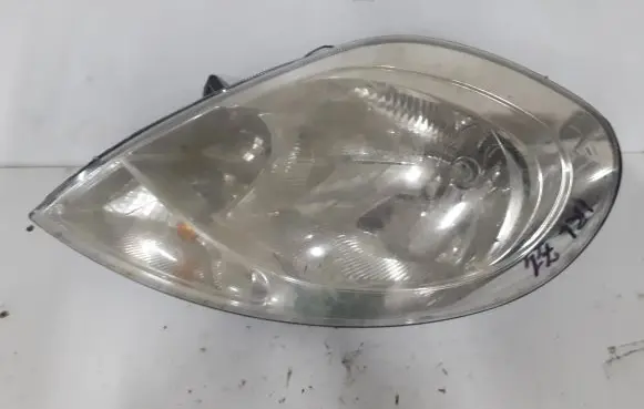 Opel Vivaro Headlight/headlamp 93859833