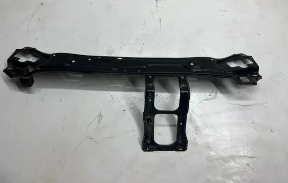 Mercedes-Benz C W203 Radiator support slam panel bracket 