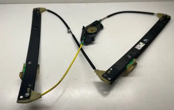 Audi A4 S4 B8 8K Front window lifting mechanism without motor 8K0837462A