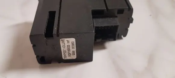 Land Rover Discovery Sound control switch XQF100020 3398003953