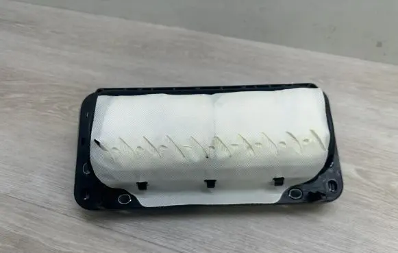Porsche Cayenne (92A) Passenger airbag 7P5880204 95880307100