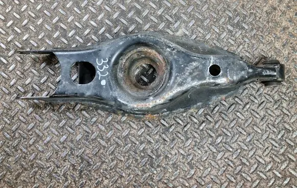 Dodge Charger Rear upper control arm/wishbone 