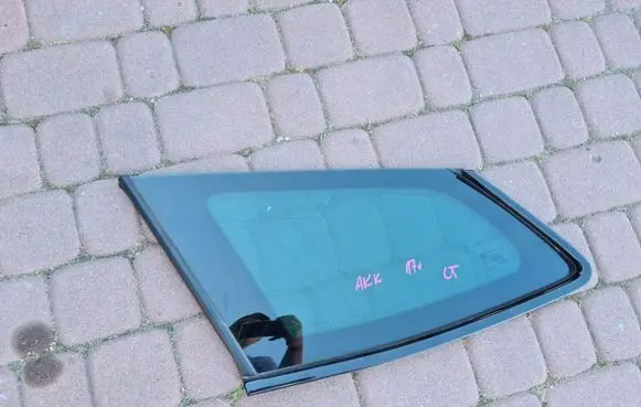 Opel Insignia B Sliding door window/glass 