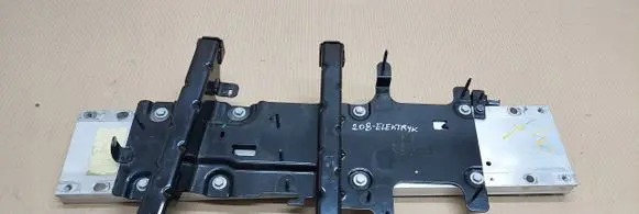Peugeot 3008 II Battery box tray 