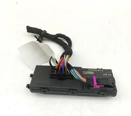 Volkswagen Touareg III Tailgate/trunk control unit/module 760959107A A2C76550413