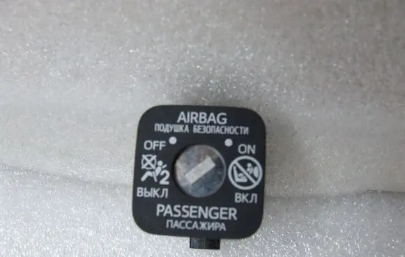 Toyota Yaris Passenger airbag on/off switch 6906502010