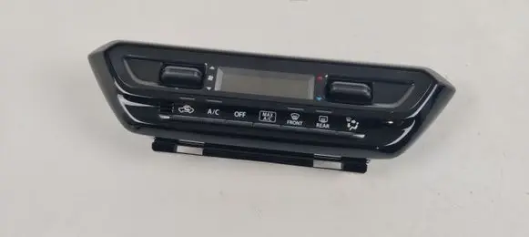 Suzuki Swift IV Climate control unit 3951070T00