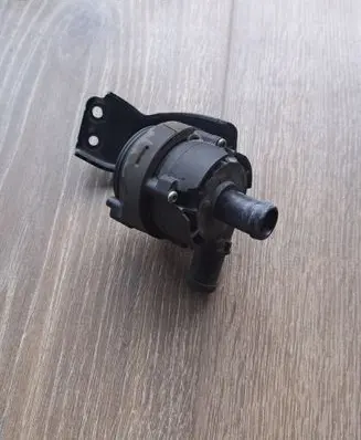 Nissan X-Trail T33 Electric auxiliary coolant/water pump 144B06803R