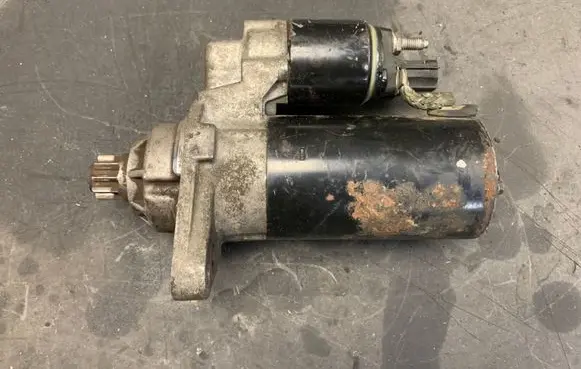 Volkswagen Caddy Starter motor 2STARTERIS