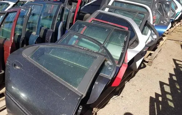 Subaru Legacy Rear door
