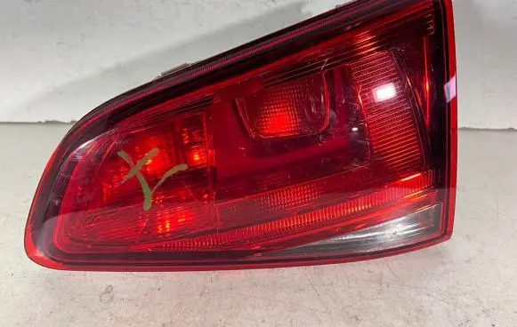 Volkswagen Golf VII Tailgate rear/tail lights 5G0945094R