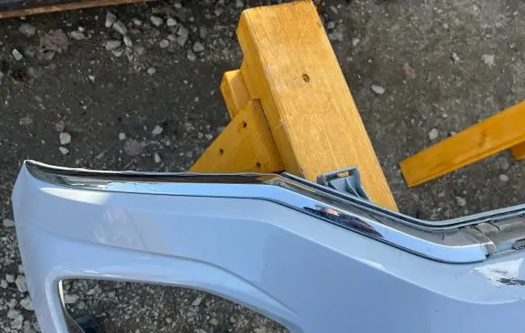 Volkswagen T-Roc Under headlight/headlamp trim 