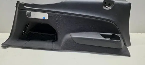 Trunk/boot lower side trim panel