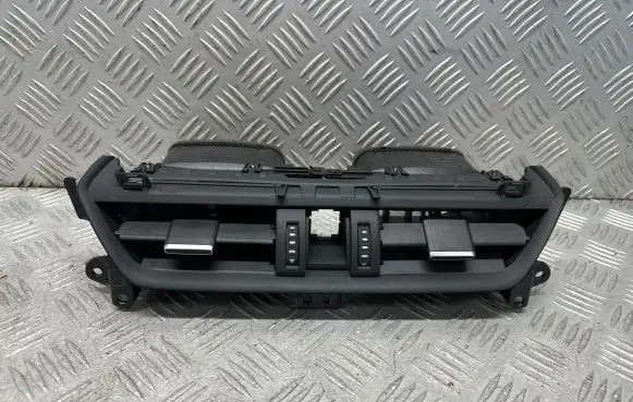 Toyota RAV 4 (XA50) Dash center air vent grill 4556532190