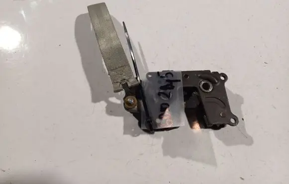 Opel Astra F Seat back rest lock catch 