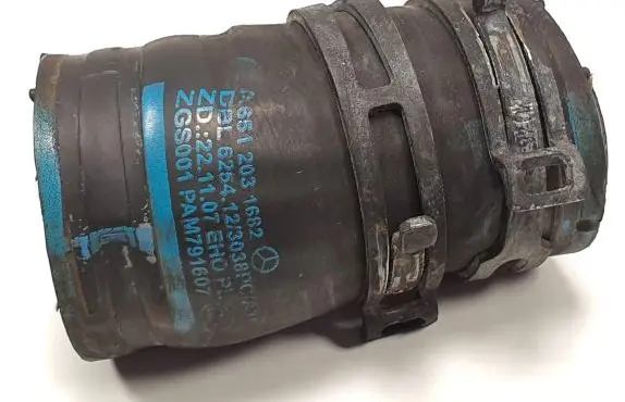 Mercedes-Benz GLK (X204) Engine coolant pipe/hose A6512031682