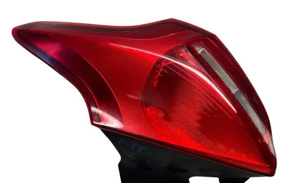 Ford Focus Rear/tail lights F1EB13404BE