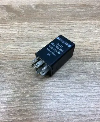 Audi A4 S4 B5 8D Other relay 8D0959257 365