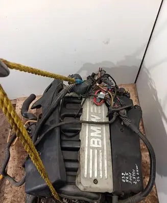 BMW 5 E39 Engine