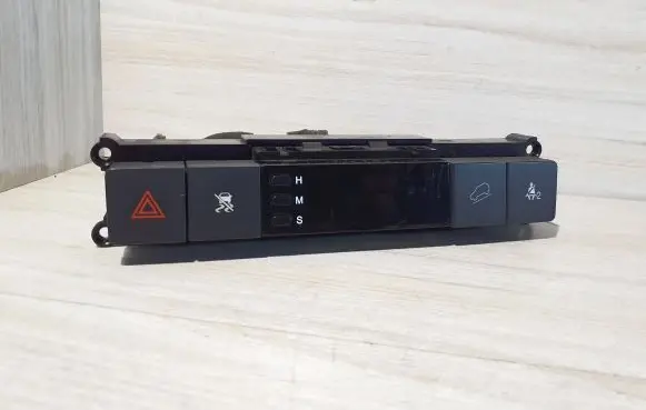 Chevrolet Captiva Clock 96628249 2500000100