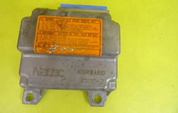 Mazda Demio Airbag control unit/module 3321543 DC2057K3X