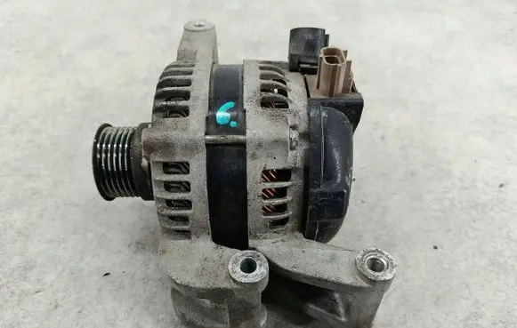 Ford Focus C-MAX Generator/alternator 