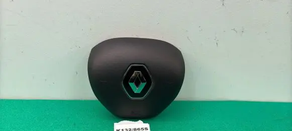 Renault Duster II Steering wheel airbag cover RE06A2004439