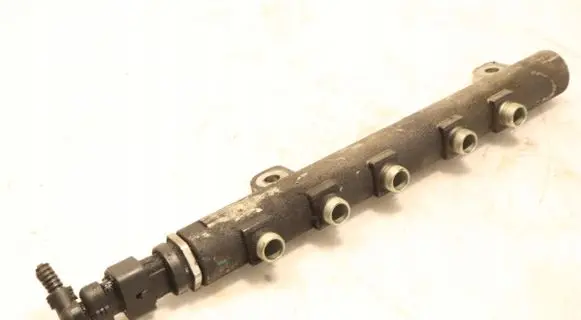 Fuel main line pipe