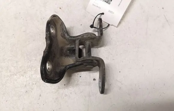 Toyota Yaris Rear door upper hinge