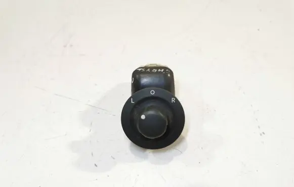 Chrysler 300 - 300C Wing mirror switch P56040524AE