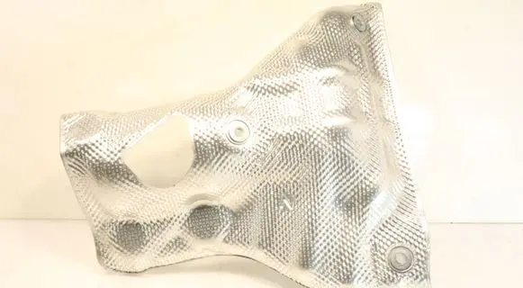 Lexus RX 330 - 350 - 400H Heat shield in engine bay 