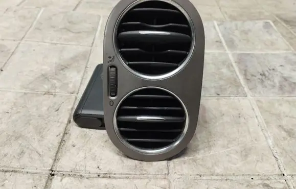 Volkswagen Tiguan Dashboard side air vent grill/cover trim 5M0819759