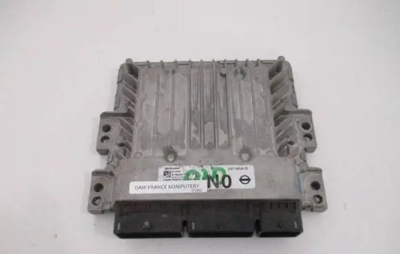 Nissan Juke I F15 Engine control unit/module S180067168A