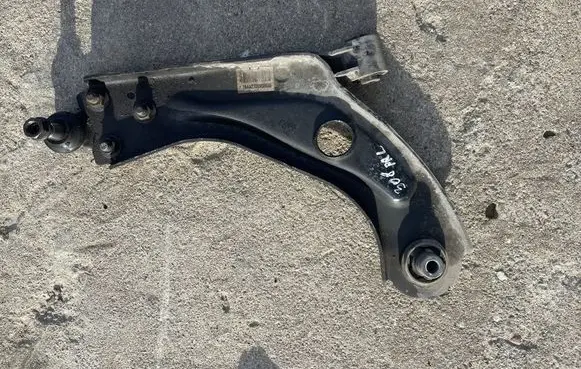 Peugeot 308 Front lower control arm/wishbone FVC