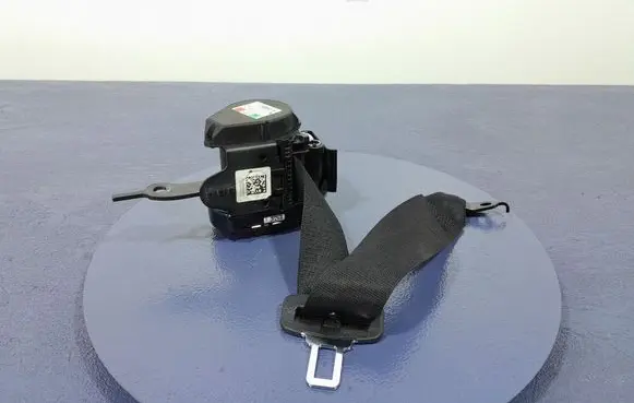 BMW 7 G11 G12 Front seatbelt 7434181