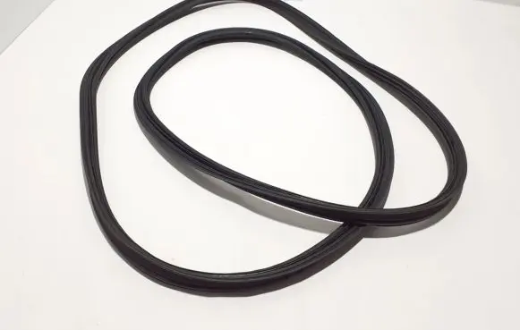 Toyota RAV 4 (XA50) Trunk rubber seal (body) 6788142070
