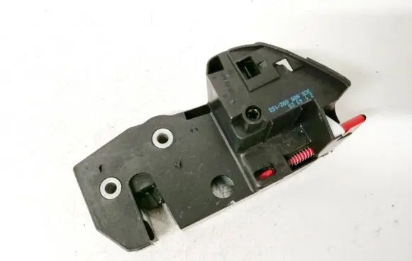 Volkswagen PASSAT B6 Seat back rest lock catch 3c5885682