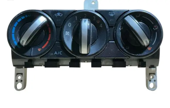 Nissan Qashqai Climate control unit