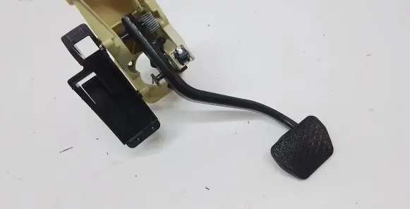 BMW 7 F01 F02 F03 F04 Brake pedal 6782665
