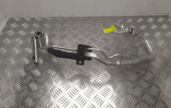 Jeep Grand Cherokee Air conditioning (A/C) pipe/hose 68217214AD