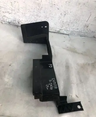 Nissan Juke II F16 Intercooler air guide/duct channel