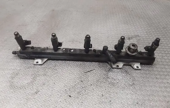Fuel injectors set